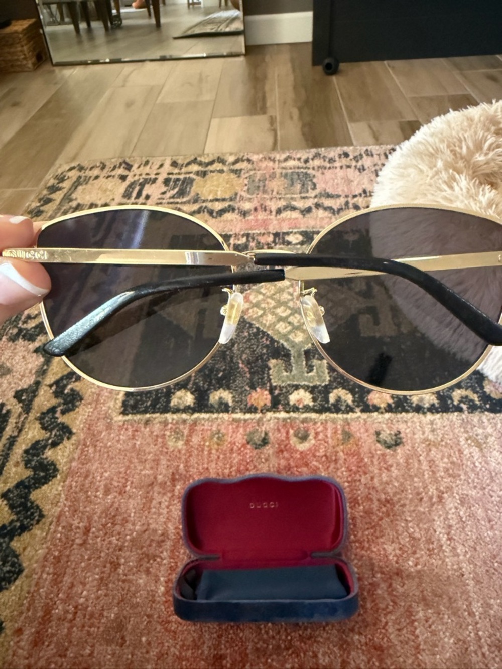 Gucci Gold Frame Sunglasses with Black Lenses - Picture 2 of 5